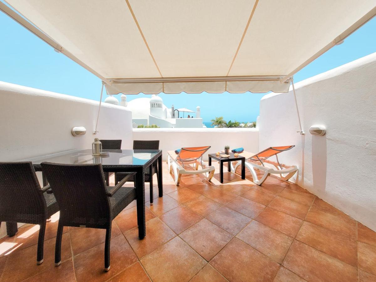 Adeje Paradise Junior Ocean Views And Heated Pool Apartment